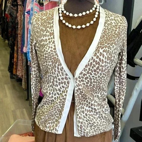 Banana Republic Leopard Print Button-Front Cardigan – Size Small - Picture 2 of 6